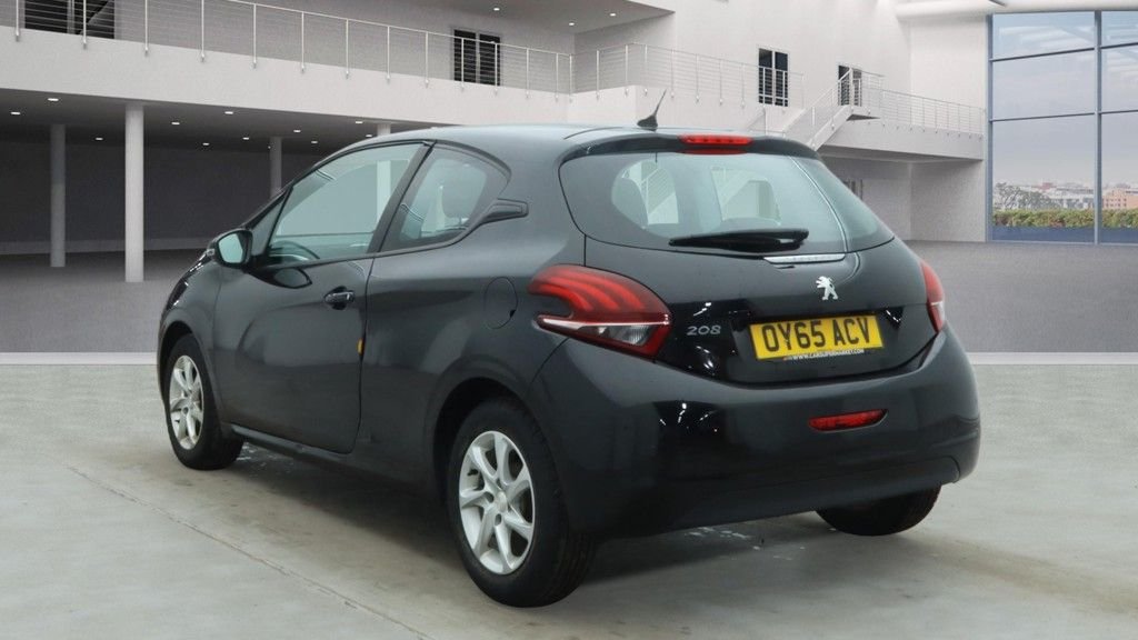 Used Peugeot 208 2015 for sale - 77937055: Photo 4