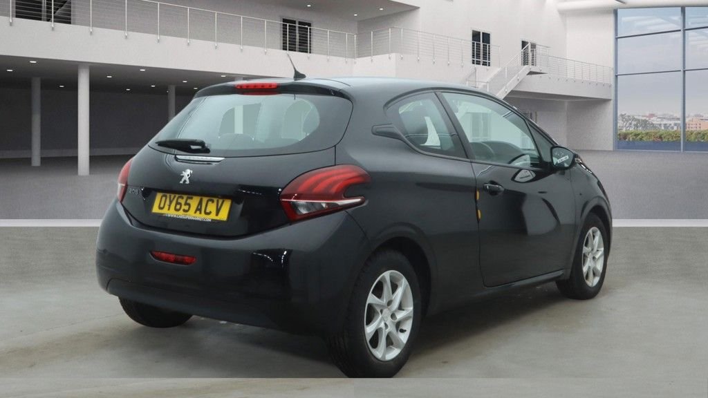 Used Peugeot 208 2015 for sale - 77937055: Photo 5