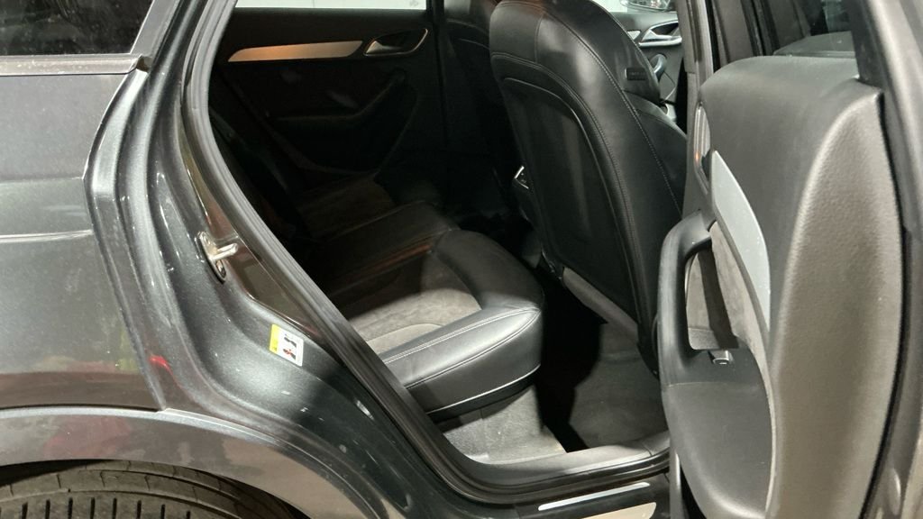 Used Audi Q3 2014 for sale - 77967236: Photo 10