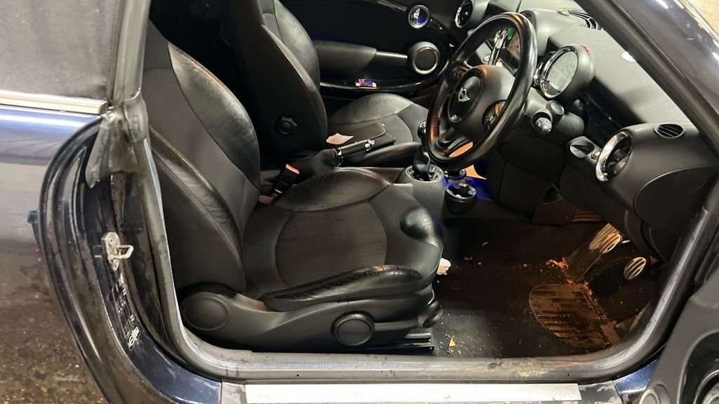 Used MINI Roadster 2012 for sale - 76868023: Photo 9