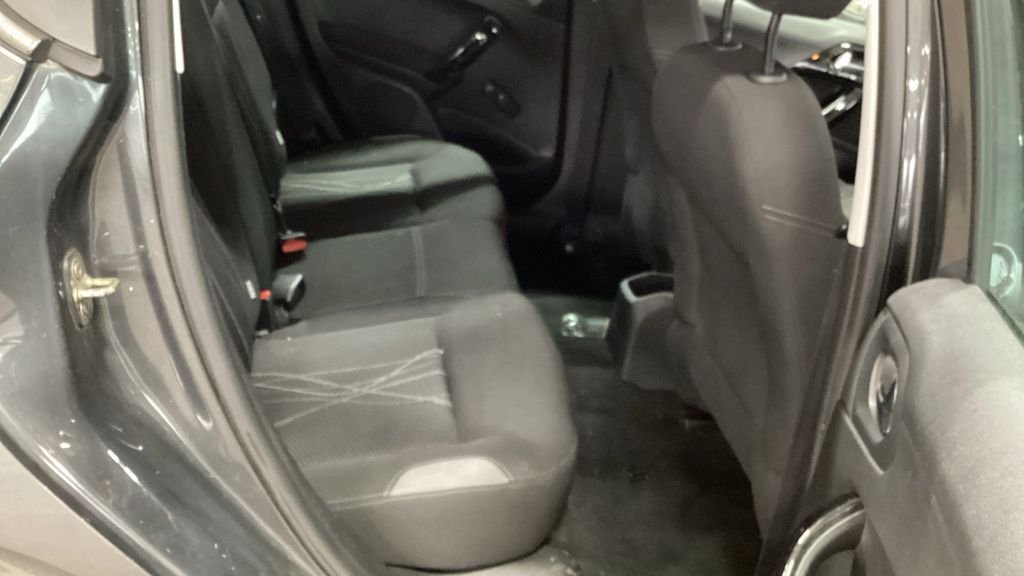 Used Peugeot 208 2014 for sale - 77188555: Photo 10