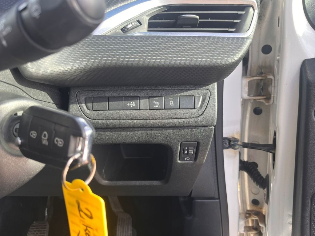 Used Peugeot 208 2015 for sale - 78002662: Photo 22