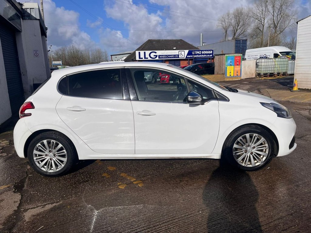 Used Peugeot 208 2015 for sale - 78002662: Photo 6