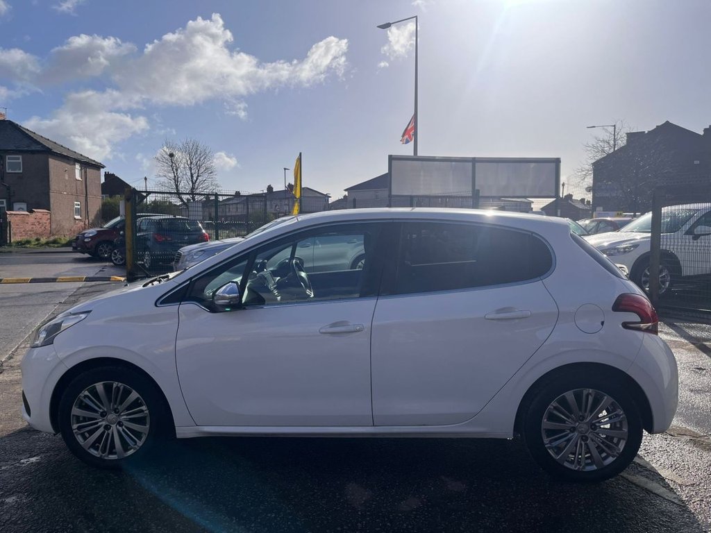 Used Peugeot 208 2015 for sale - 78002662: Photo 7
