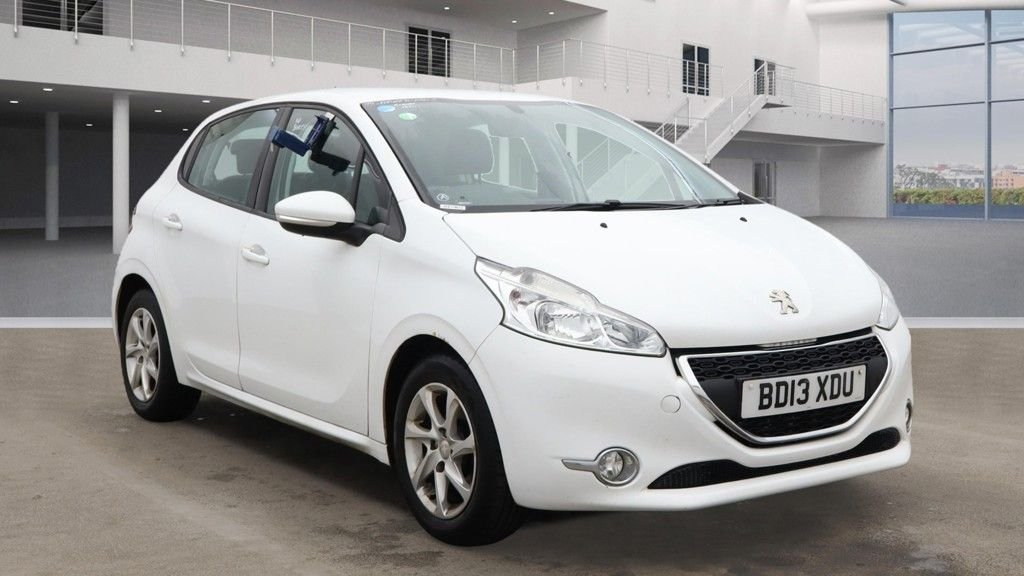 Used Peugeot 208 2013 for sale - 76570461: Photo 1