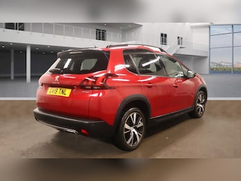 Used Peugeot 2008 2019 for sale - 79001032: Photo
