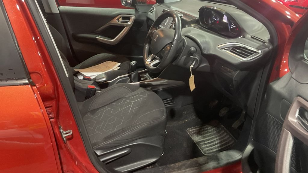 Used Peugeot 2008 2016 for sale - 78030732: Photo 10