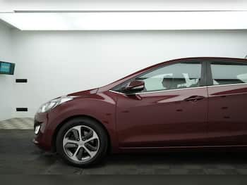 Used Hyundai i30 2016 for sale - 79709309: Photo