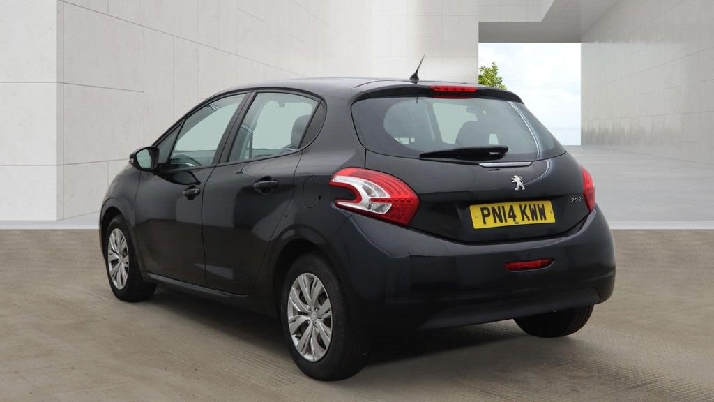Used Peugeot 208 2014 for sale - 78180756: Photo 4