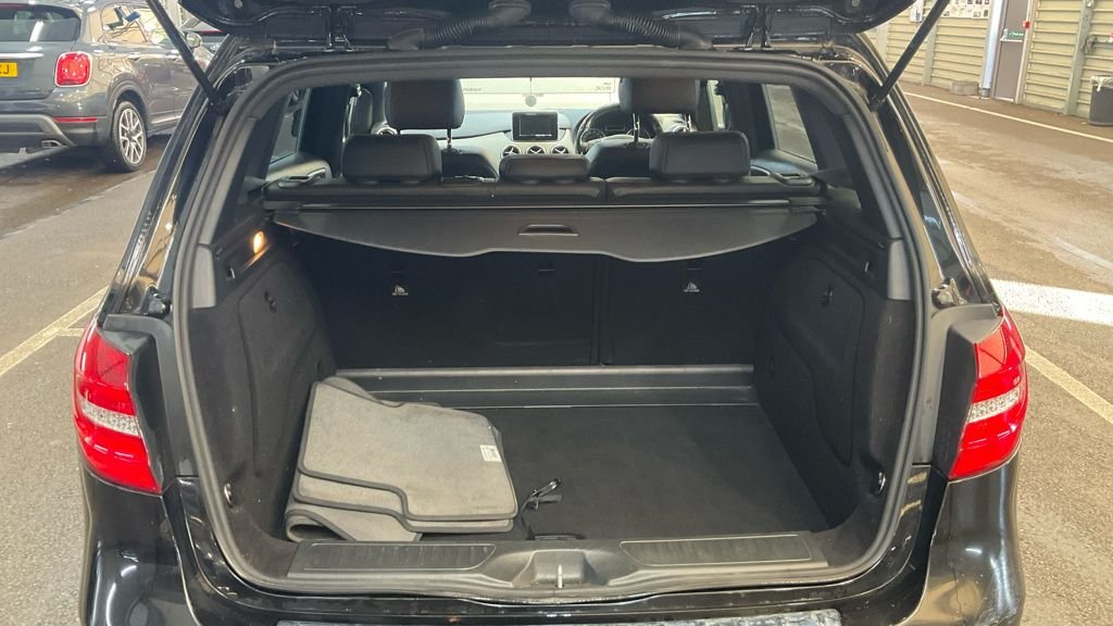 Used Mercedes-Benz B Class 2014 for sale - 76923464: Photo 13