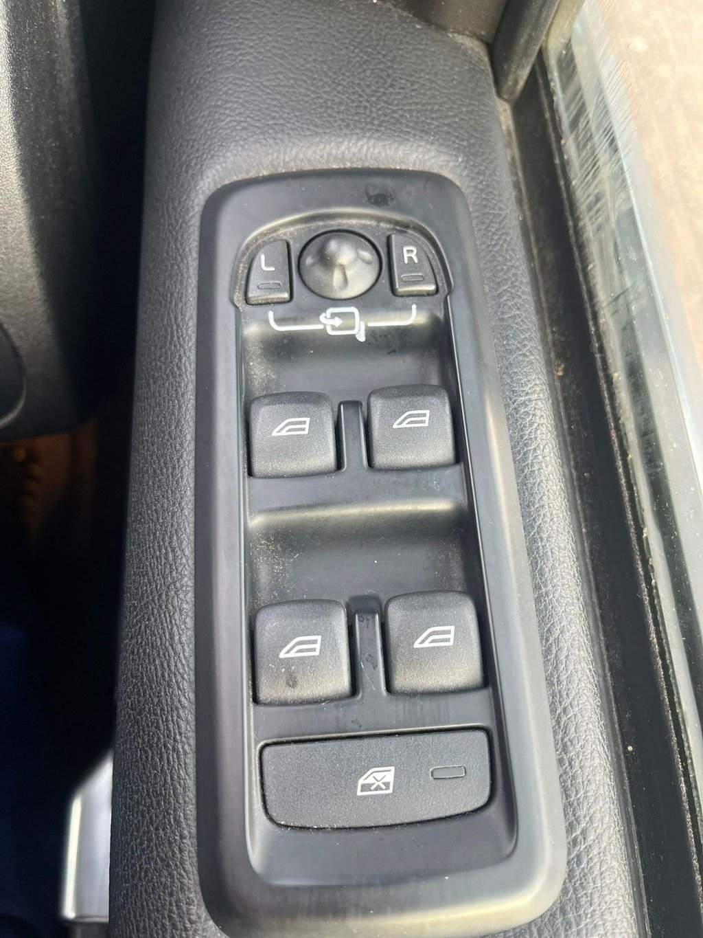 Used Land Rover Discovery 4 2012 for sale - 76841143: Photo 30