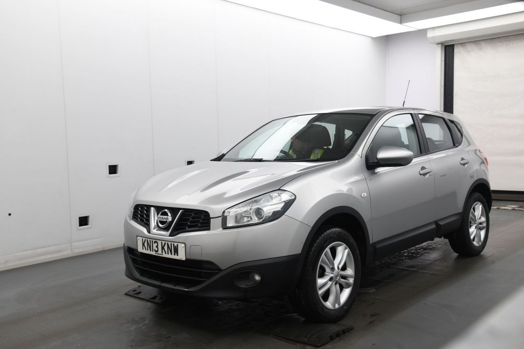 Used Nissan Qashqai 2013 for sale - 77806907: Photo 2