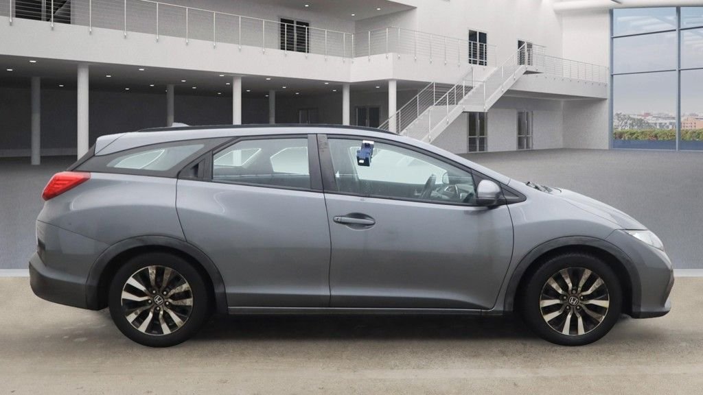 Used Honda Civic 2014 for sale - 77007210: Photo 2