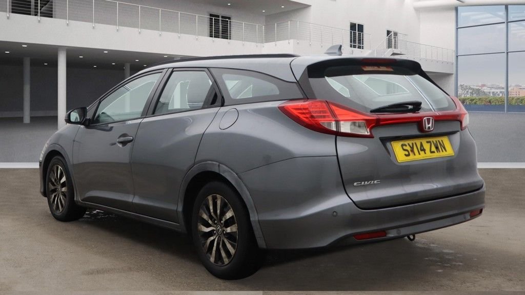 Used Honda Civic 2014 for sale - 77007210: Photo 4