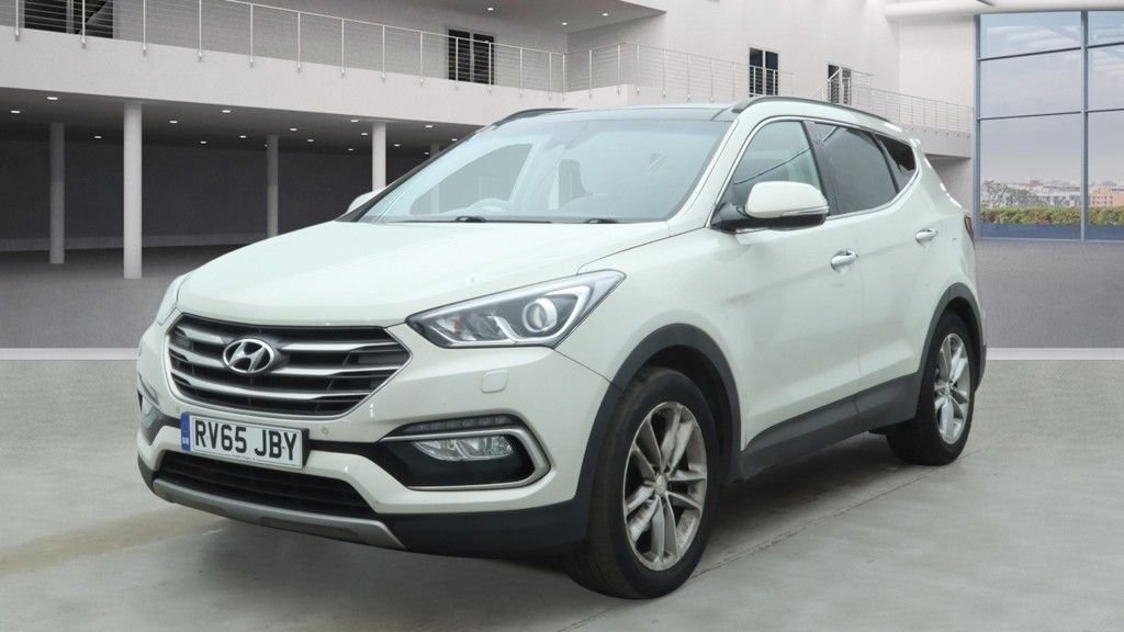 Used Hyundai Santa Fe 2015 for sale - 77936755: Photo 3