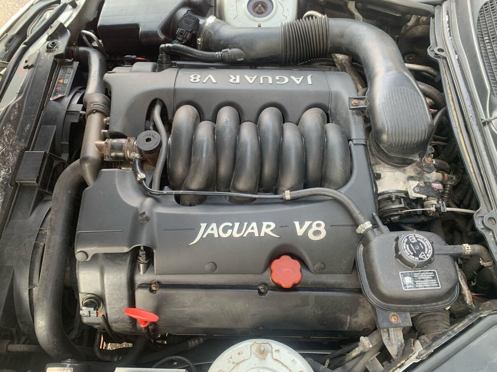 Used Jaguar XK8 1999 for sale - 77249892: Photo 15