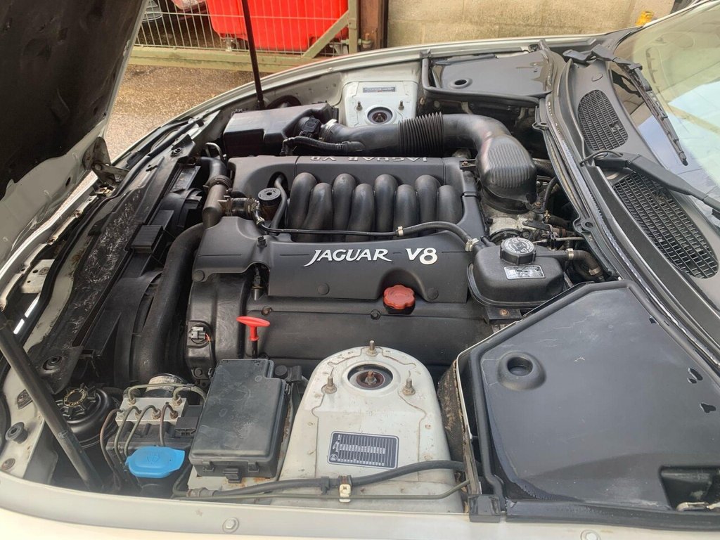 Used Jaguar XK8 1999 for sale - 77249892: Photo 17