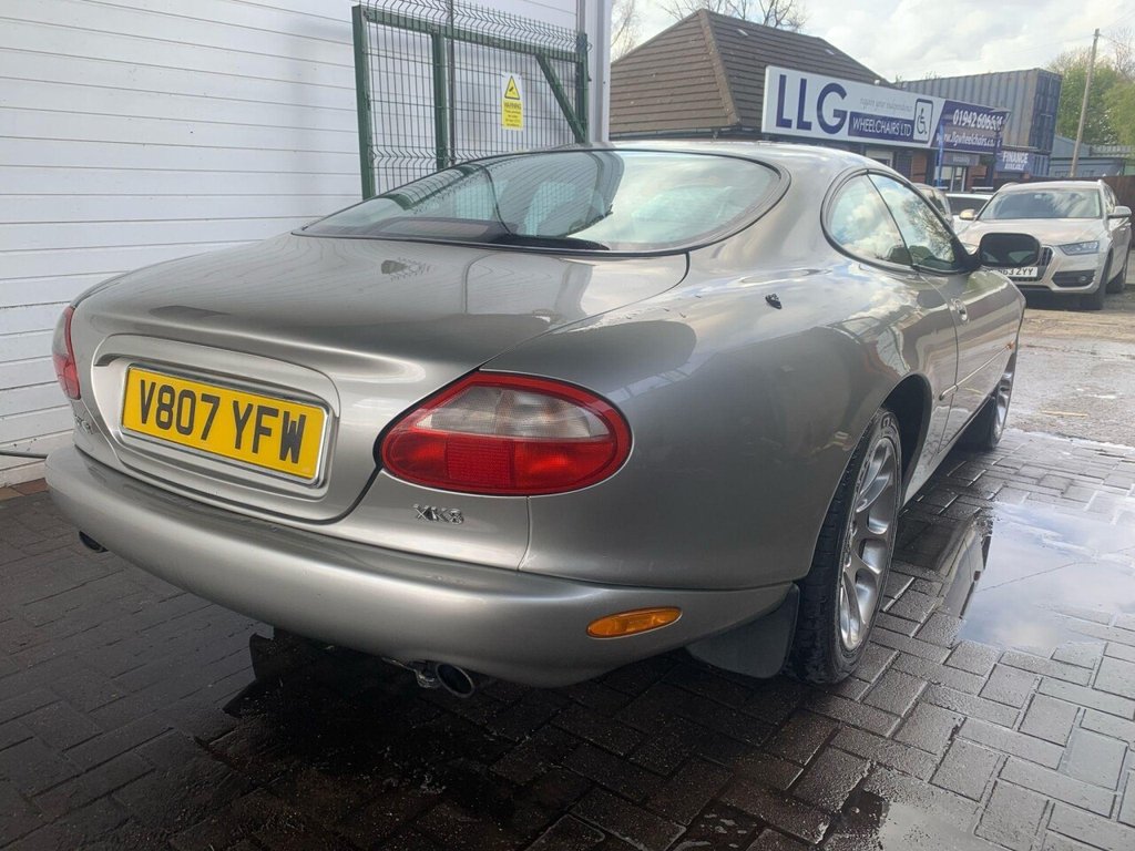 Used Jaguar XK8 1999 for sale - 77249892: Photo 4