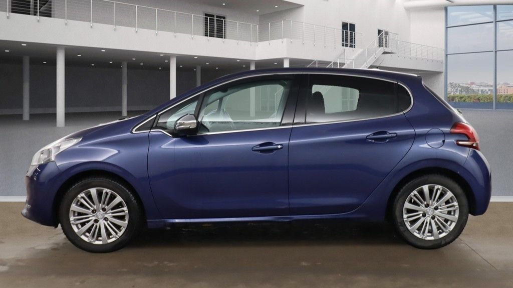 Used Peugeot 208 2016 for sale - 77703879: Photo 11