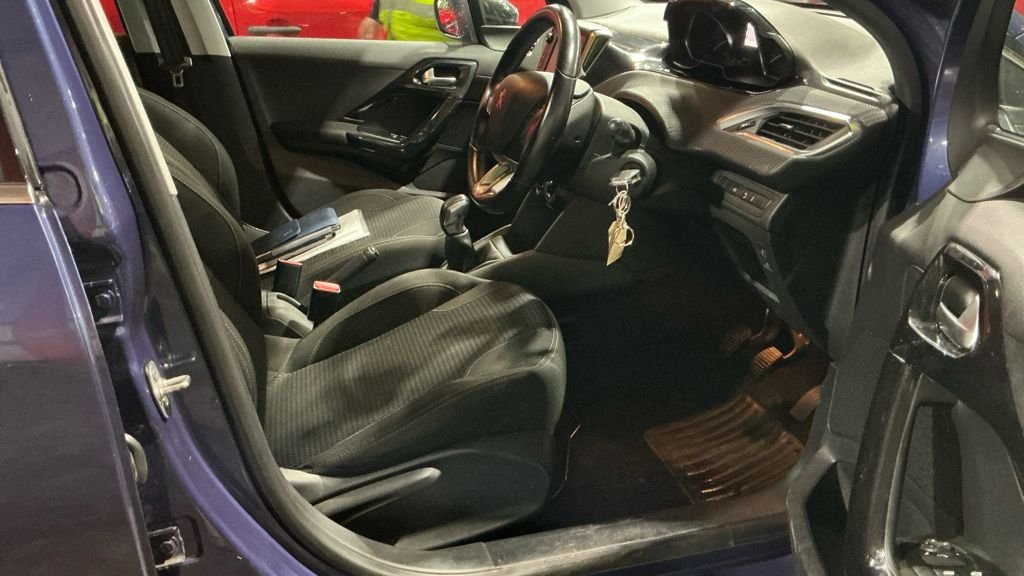 Used Peugeot 208 2016 for sale - 77703879: Photo 14