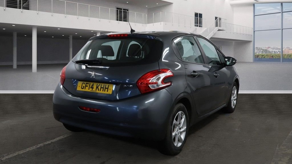 Used Peugeot 208 2014 for sale - 77967662: Photo 10