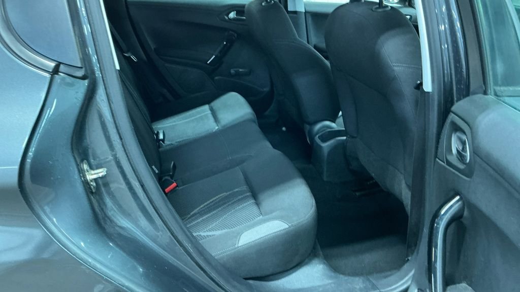 Used Peugeot 208 2014 for sale - 77967662: Photo 14