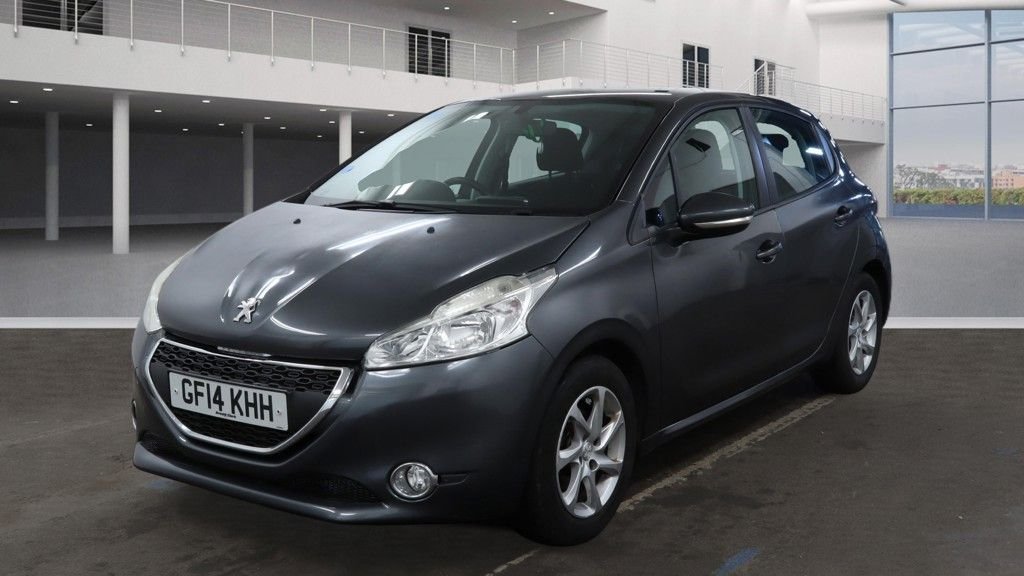 Used Peugeot 208 2014 for sale - 77967662: Photo 8