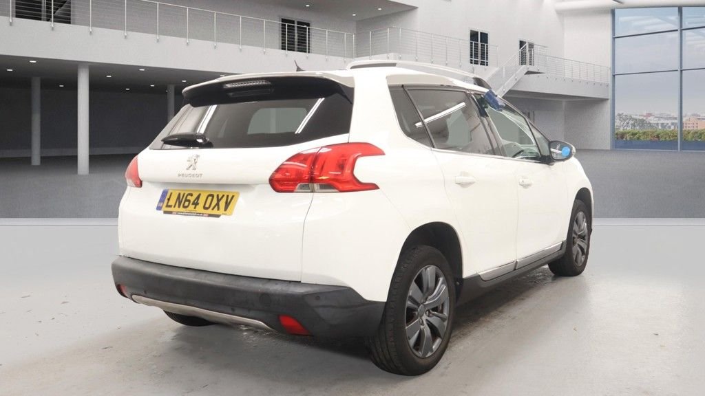 Used Peugeot 2008 2015 for sale - 76783783: Photo 4