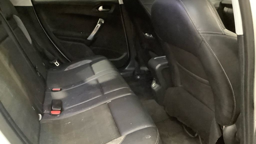 Used Peugeot 2008 2015 for sale - 76783783: Photo 7