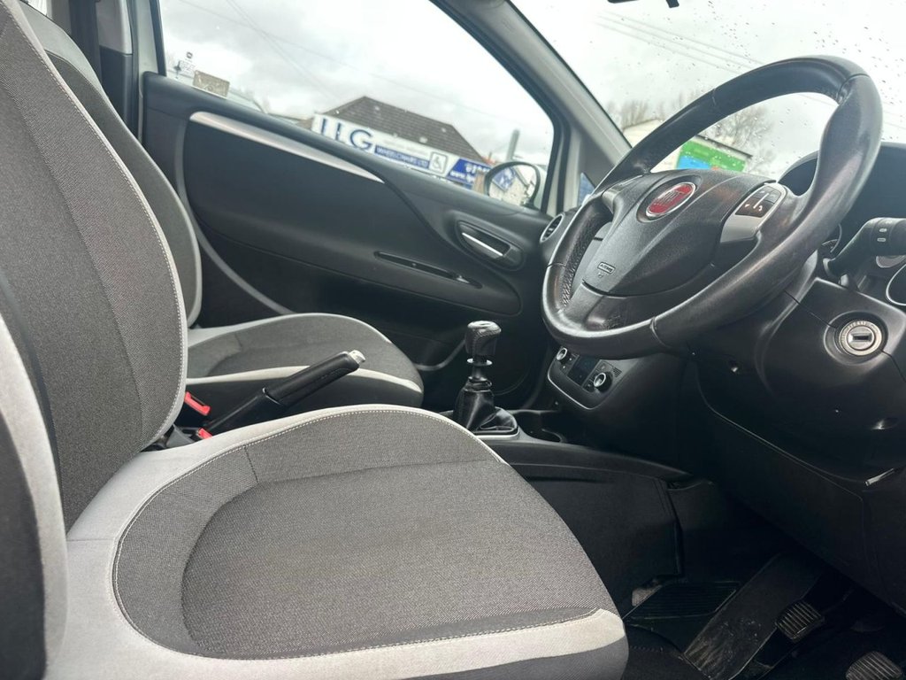 Used Fiat Punto 2012 for sale - 77936572: Photo 10