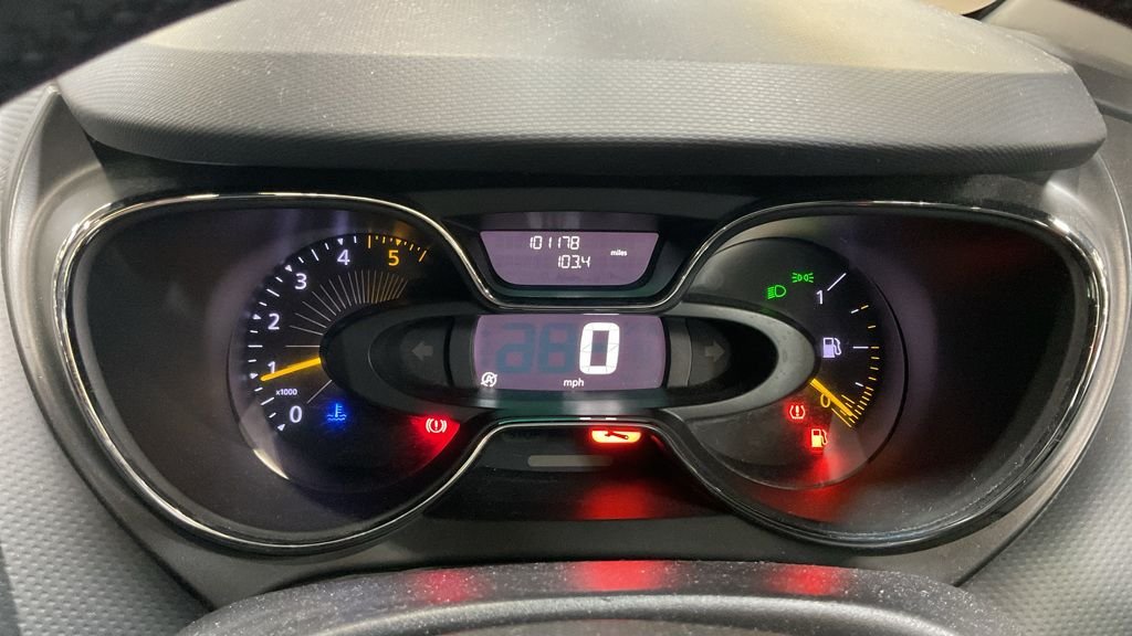 Used Renault Captur 2015 for sale - 77936860: Photo 11