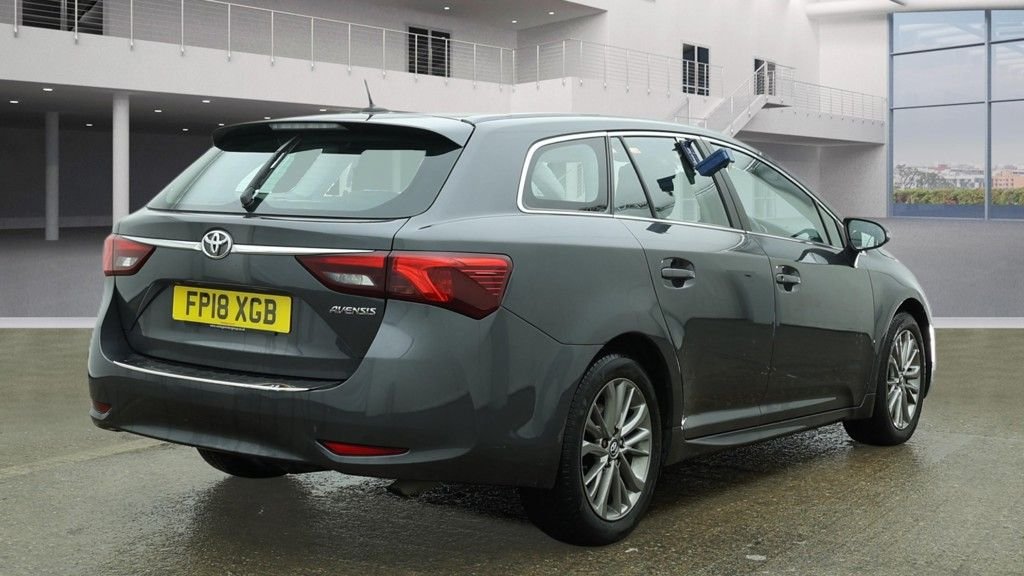 Used Toyota Avensis 2018 for sale - 77967671: Photo 10