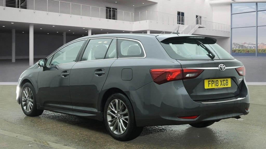 Used Toyota Avensis 2018 for sale - 77967671: Photo 9