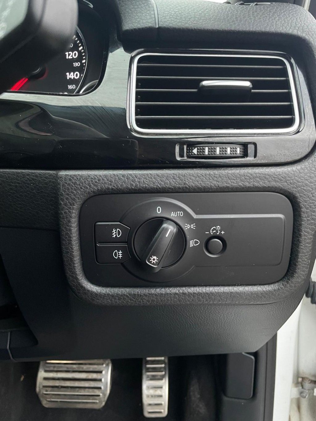 Used Volkswagen Touareg 2014 for sale - 76558669: Photo 18