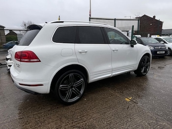 Used Volkswagen Touareg 2014 for sale - 76558669: Photo