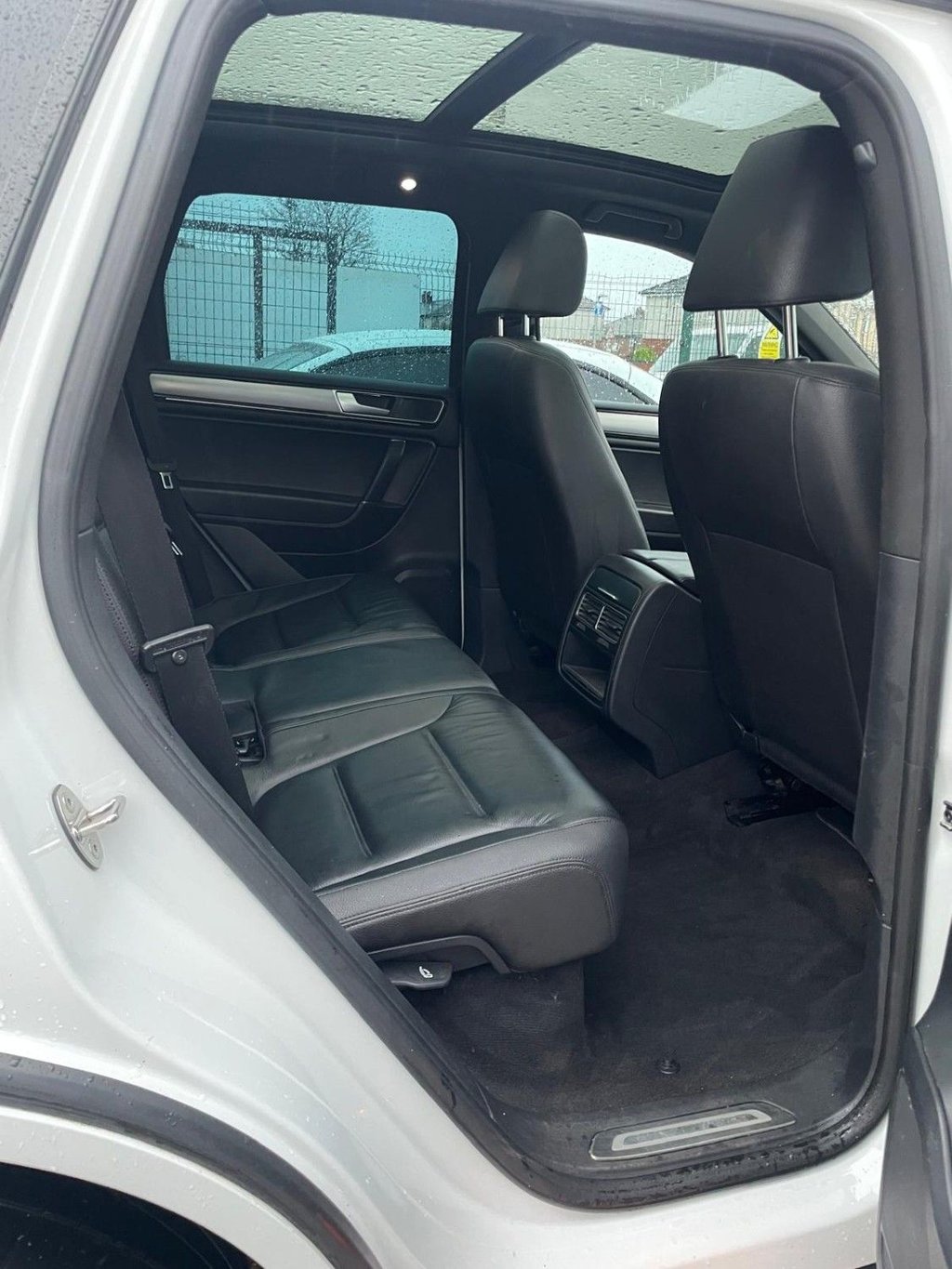 Used Volkswagen Touareg 2014 for sale - 76558669: Photo 9