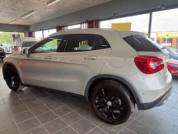 Used Mercedes-Benz 180 2014 for sale - 75566861: Photo
