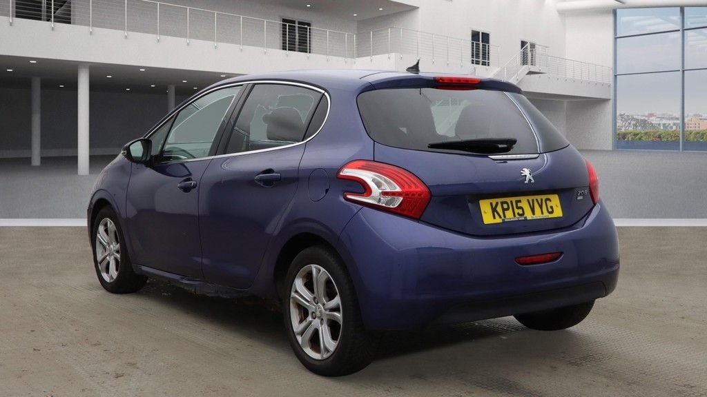 Used Peugeot 208 2015 for sale - 76604822: Photo 4