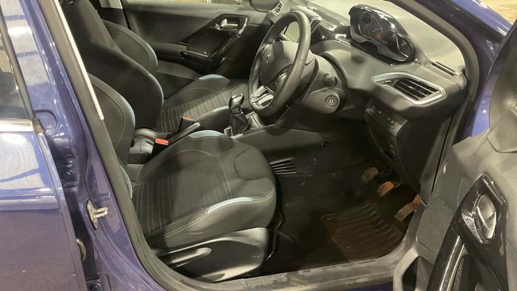 Used Peugeot 208 2015 for sale - 76604822: Photo 8