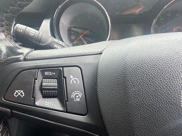 Used Vauxhall Astra 2018 for sale - 76291118: Photo 9