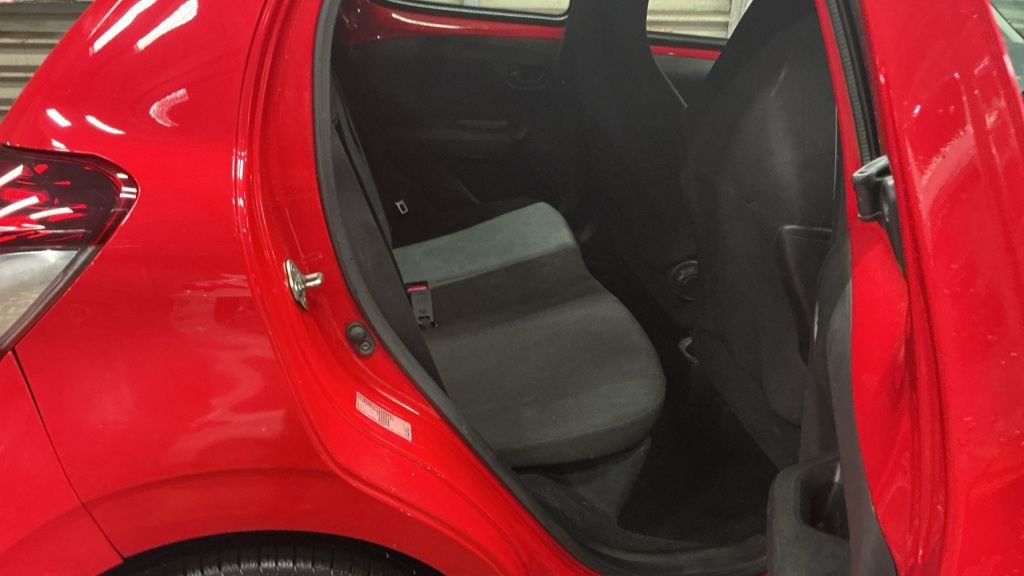 Used Peugeot 108 2018 for sale - 76783807: Photo 8