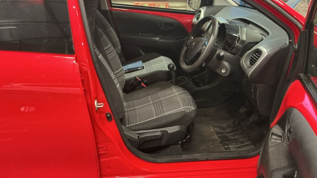 Used Peugeot 108 2018 for sale - 76783807: Photo 9