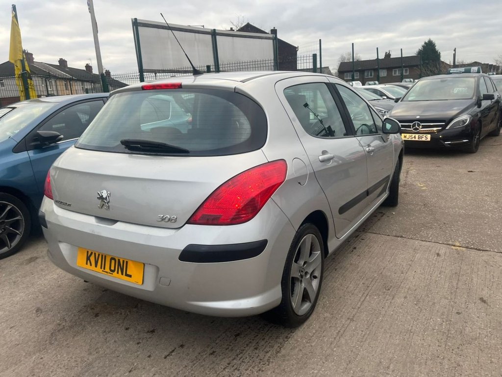 Used Peugeot 308 2011 for sale - 76923796: Photo 12