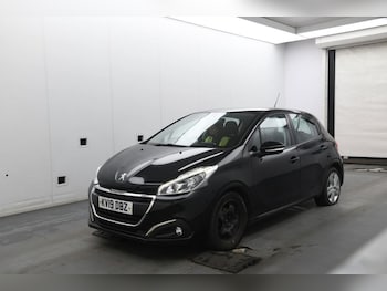 Used Peugeot 208 2019 for sale - 77608847: Photo