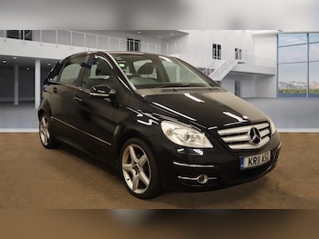2011 (11) - 2.0 B200 CDI SE CVT 5dr
