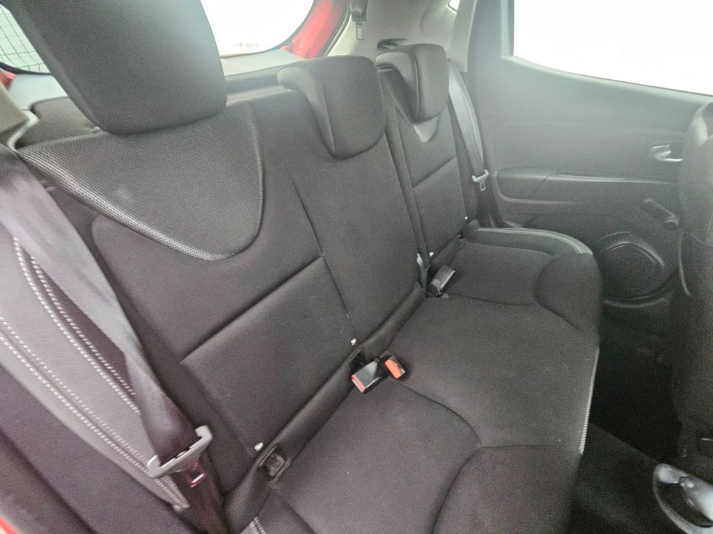 Used Renault Clio 2016 for sale - 76590919: Photo 12