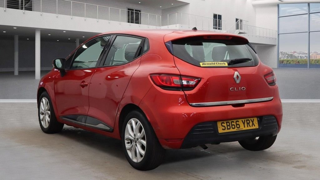 Used Renault Clio 2016 for sale - 76590919: Photo 4