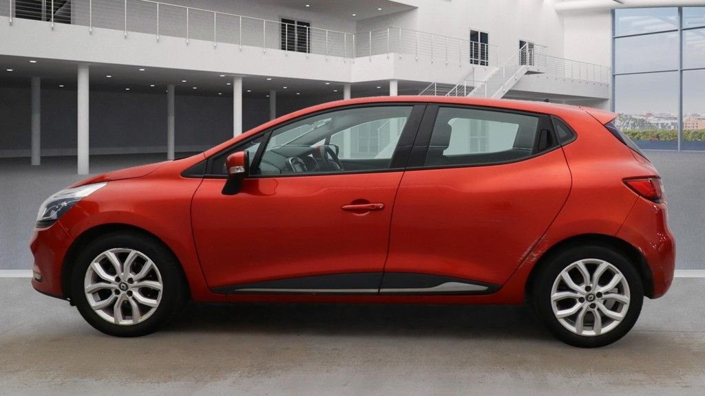 Used Renault Clio 2016 for sale - 76590919: Photo 5