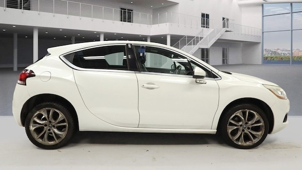Used Citroen DS4 2013 for sale - 76291968: Photo 2