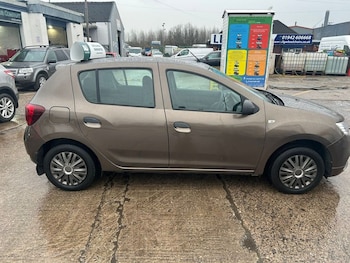 Used Dacia Sandero 2019 for sale - 78219255: Photo